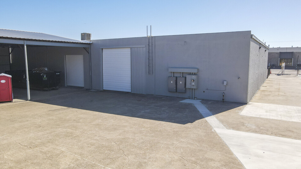 1221 Barron Way, Fort Worth, TX for lease - Building Photo - Image 3 of 6