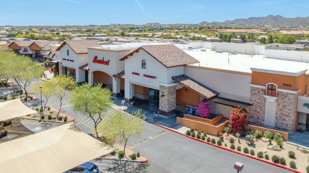 16605 Palisades Blvd, Fountain Hills, AZ à louer Photo du bâtiment- Image 1 de 9