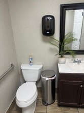 505-519 N Semoran Blvd, Orlando, FL for lease Interior Photo- Image 2 of 15