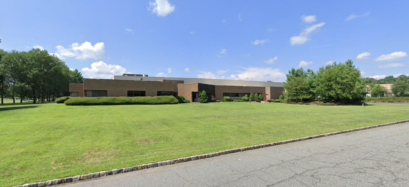 2 Dedrick Pl, West Caldwell, NJ for lease Building Photo- Image 1 of 6