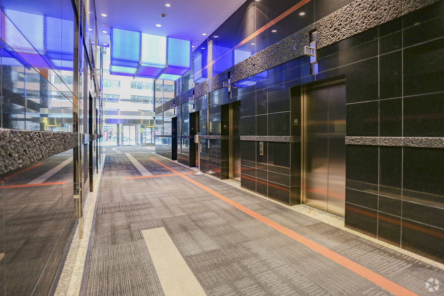 308 4th Ave SW, Calgary, AB for lease - Lobby - Image 3 of 14