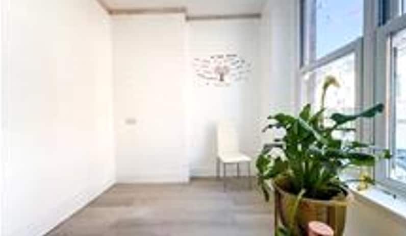 71A Bethcar St, Ebbw Vale for lease Interior Photo- Image 1 of 3