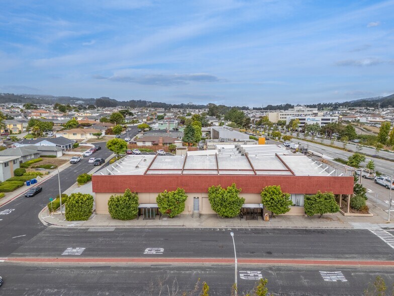 1103 El Camino Real, South San Francisco, CA à louer - Photo du bâtiment - Image 2 de 3