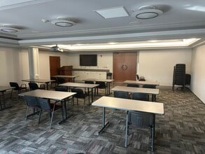 701 Cedar Lake Blvd, Oklahoma City, OK for lease Interior Photo- Image 1 of 4