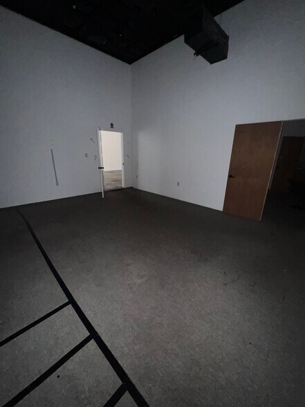 4715 Main St, Houston, TX à louer - Photo du bâtiment - Image 3 de 28