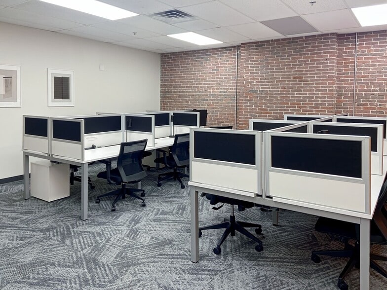 1037-1045 Elm St, Manchester, NH for lease - Interior Photo - Image 2 of 10