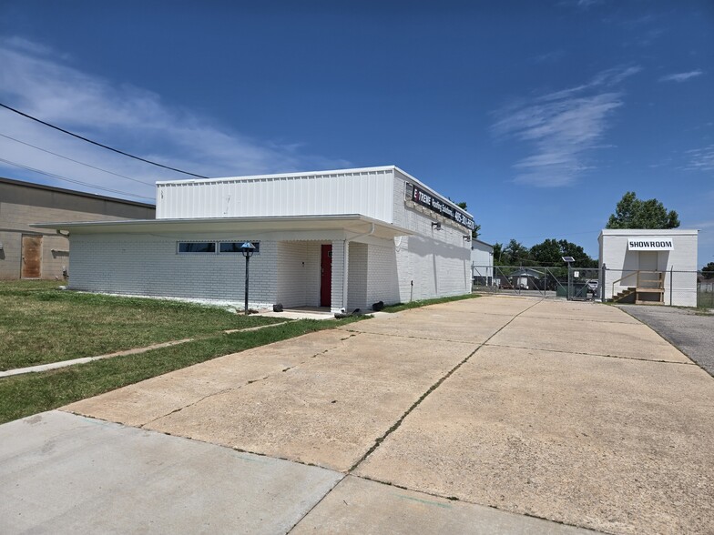 1813 N Harrison St, Shawnee, OK for lease - Building Photo - Image 1 of 28