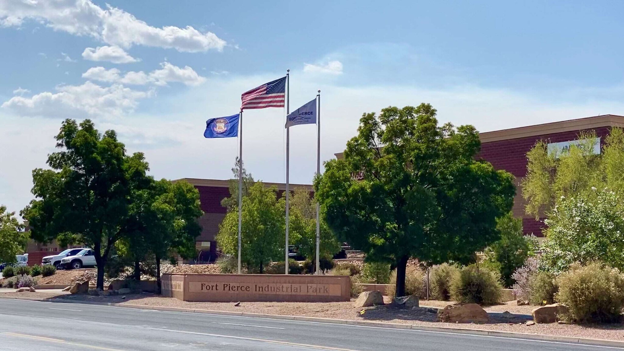 1444 E Venture Dr, Saint George, UT for sale Primary Photo- Image 1 of 4