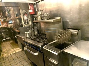 338 Hamilton Ave, Brooklyn, NY for lease Building Photo- Image 2 of 6