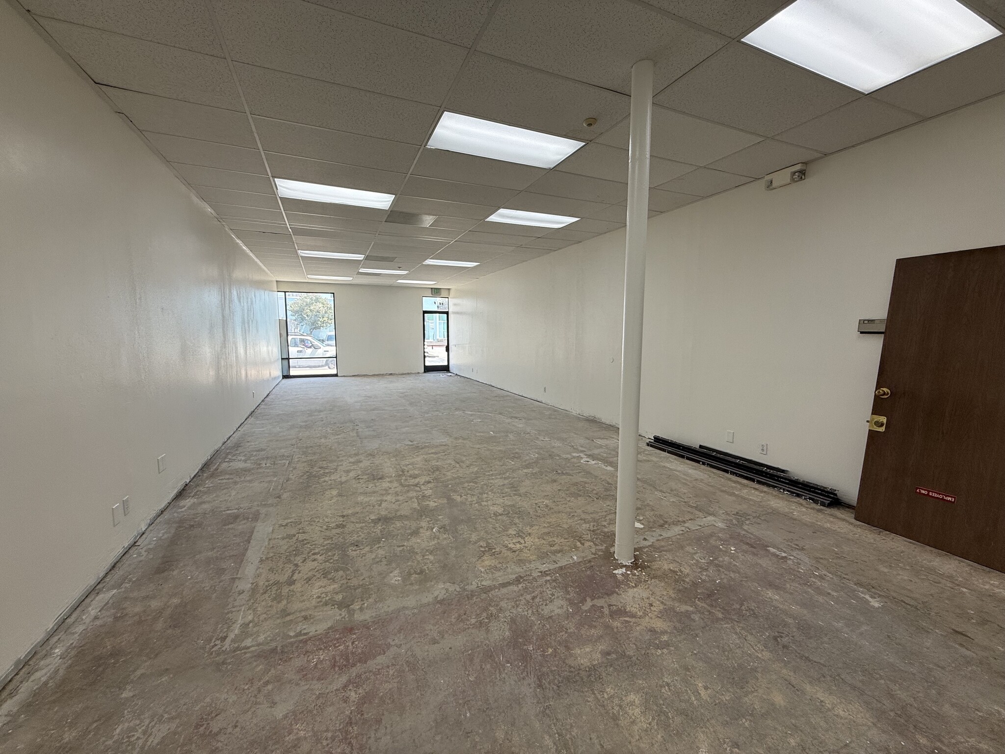 14417 Roscoe Blvd, Van Nuys, CA for lease Interior Photo- Image 1 of 5