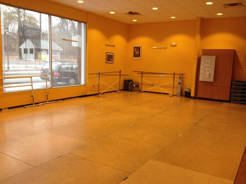 1747 Springfield Ave, Maplewood, NJ à louer - Photo intérieure - Image 3 de 20