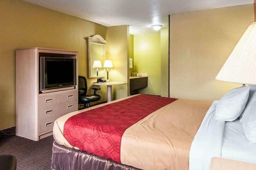 345 NW 2nd St, Corvallis, OR à vendre - Photo intérieure - Image 3 de 5