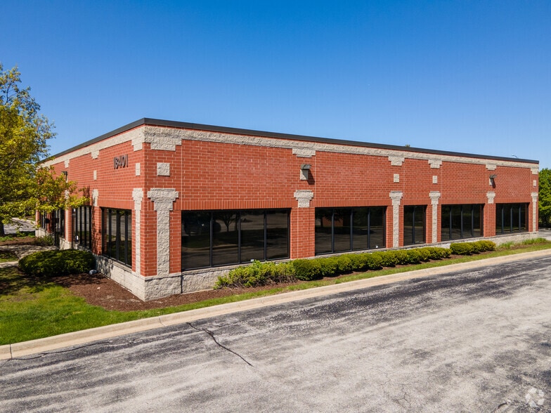 18401 Maple Creek Dr, Tinley Park, IL for sale - Building Photo - Image 3 of 28