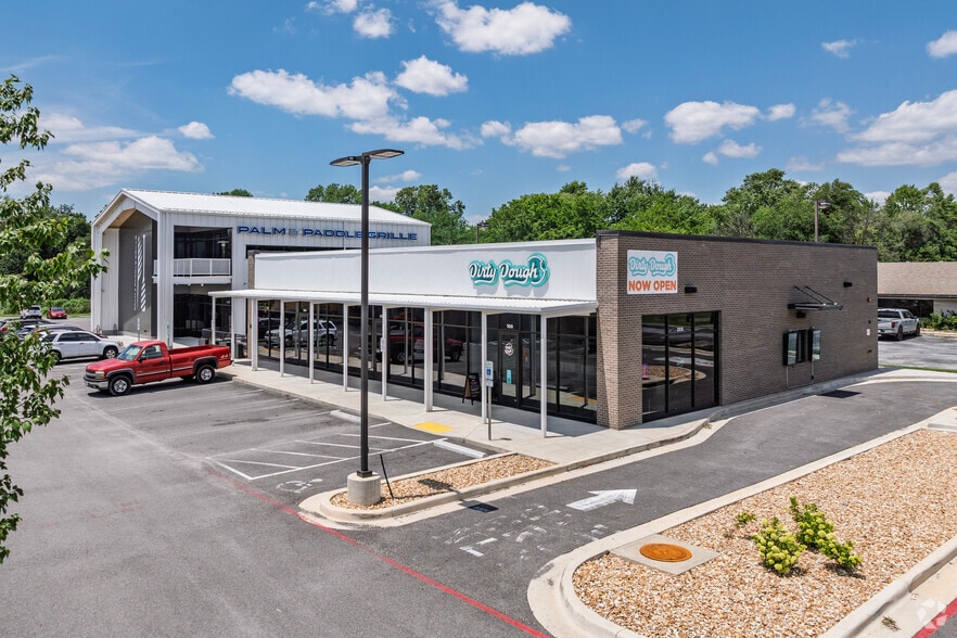 2515 S Campbell Ave, Springfield, MO for lease - Primary Photo - Image 1 of 4