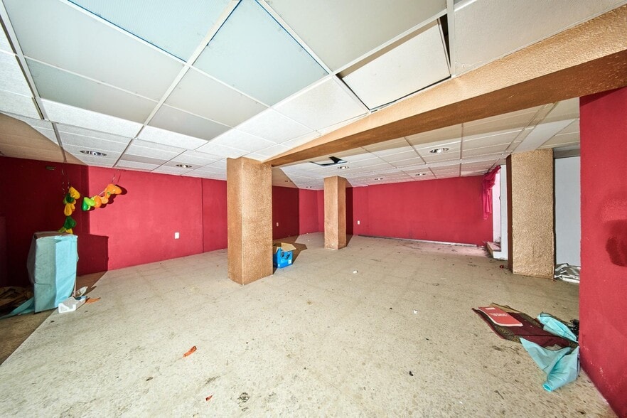 Calle Sol, 23-23, Granada, Granada for sale - Interior Photo - Image 1 of 12