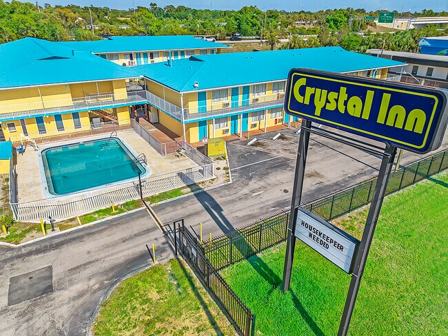 Plus de détails pour 4600 34th St S, Saint Petersburg, FL - Services hôteliers à vendre