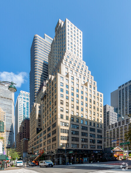 155 E 44th St, New York, NY for lease - Primary Photo - Image 1 of 34