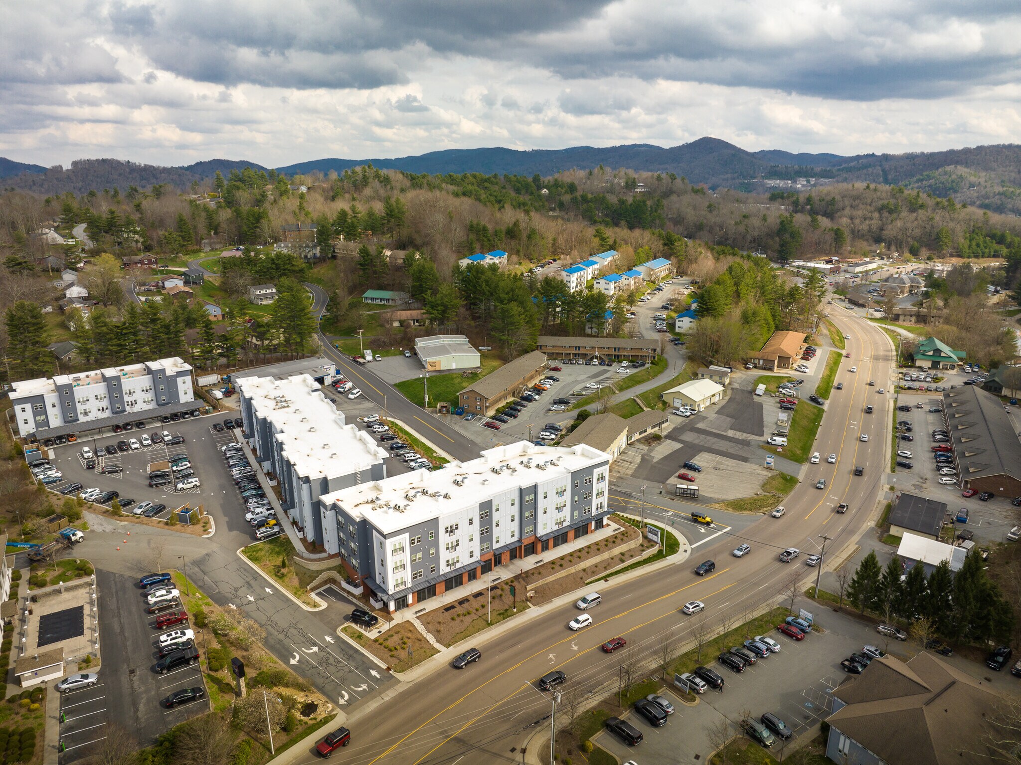 199 Highway 105 Ext, Boone, NC for lease Building Photo- Image 1 of 9