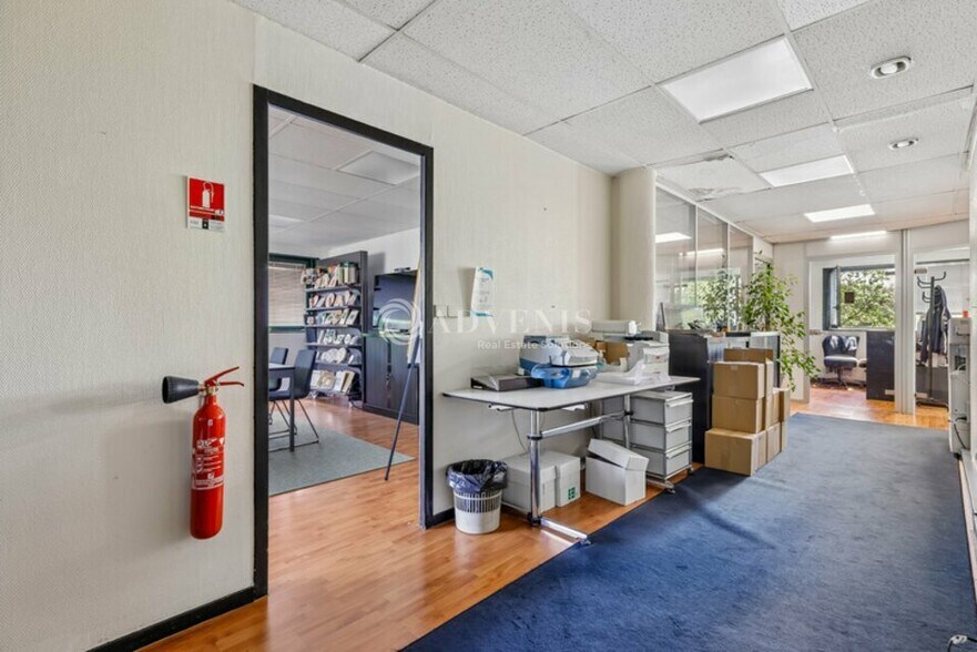 Office in Lognes for sale - Interior Photo - Image 2 of 12
