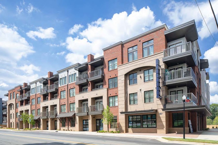 2017 Central Ave, Charlotte, NC à vendre - Photo du bâtiment - Image 1 de 1