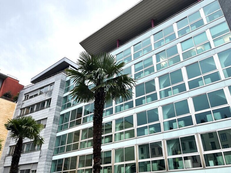 Office in Lyon for sale - Building Photo - Image 1 of 5