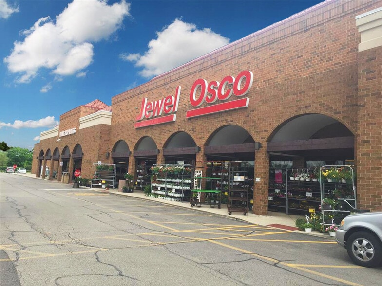 2709-2775 Willow Rd, Glenview, IL for lease - Building Photo - Image 1 of 11