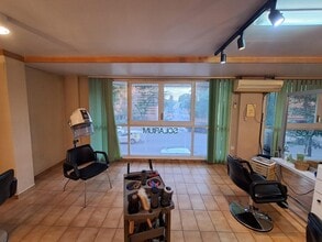 Commerce de détail dans Igualada, Barcelona à louer Photo intérieure- Image 2 de 13