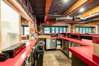 260 1st Ave S, Saint Petersburg, FL à louer Photo intérieure- Image 2 de 19