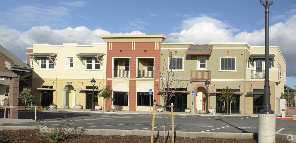 30663 Union City Blvd, Union City, CA à louer - Photo du bâtiment - Image 2 de 15