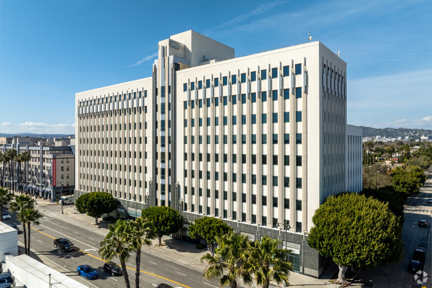 5055 Wilshire Blvd, Los Angeles, CA à louer - Photo du bâtiment - Image 1 de 12