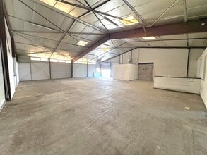 42 Boulevard De La Padouane, Marseille for lease Interior Photo- Image 1 of 8