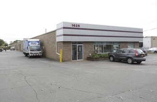 Plus de détails pour 1625 Sycamore Ave, Bohemia, NY - Industriel à vendre