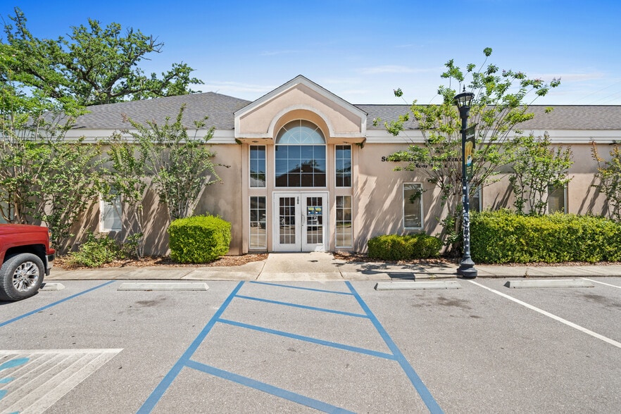 106 W Myrtle Ave, Foley, AL for sale - Building Photo - Image 1 of 16