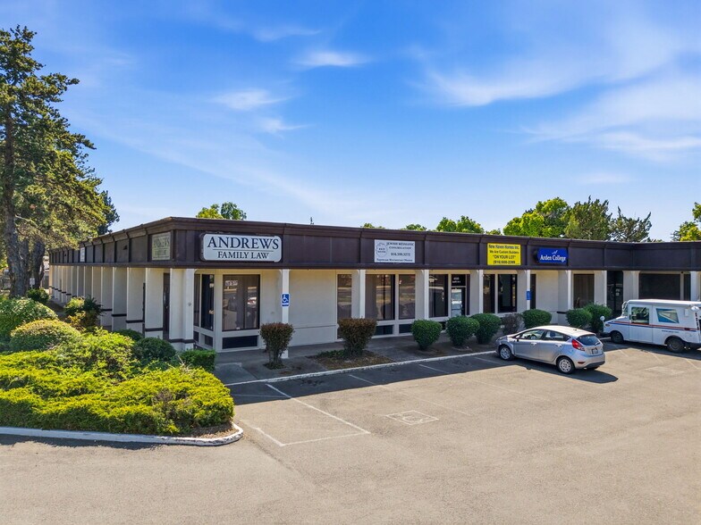 4020 El Camino Ave, Sacramento, CA à vendre - Photo du bâtiment - Image 2 de 23
