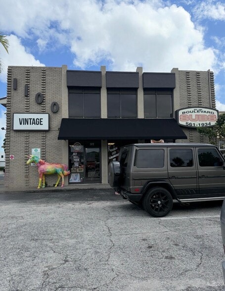 1100 E Oakland Park Blvd, Oakland Park, FL for lease - Building Photo - Image 2 of 4
