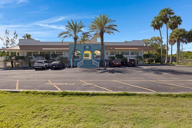 Plus de détails pour 19950-19980 Overseas Hwy, Sugarloaf Key, FL - Bureau à vendre