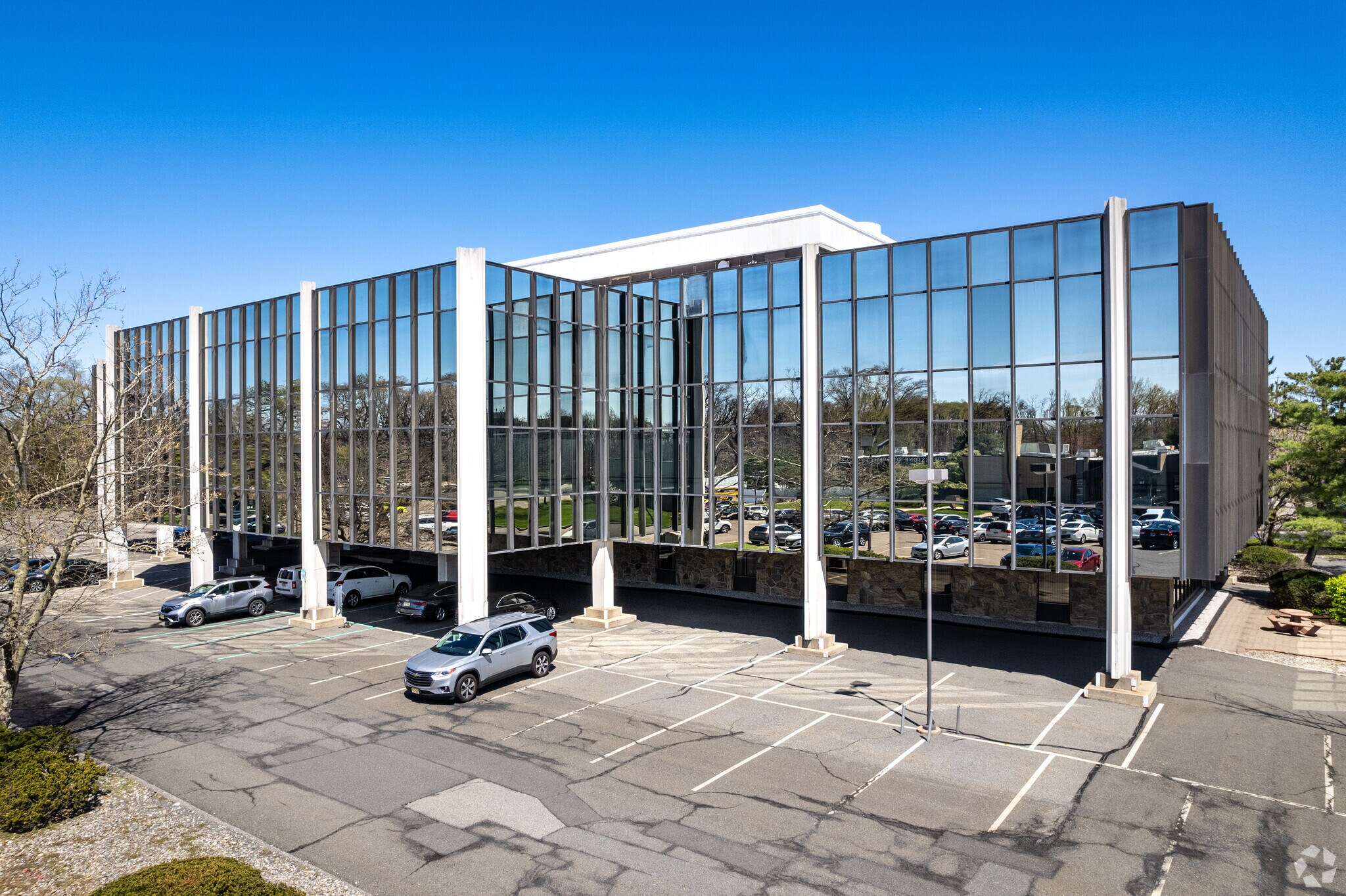 6 Commerce Dr, Cranford, NJ for lease Primary Photo- Image 1 of 5