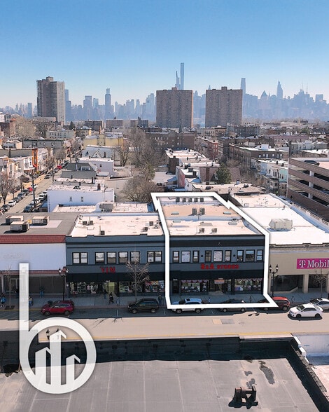 5806-5810 Bergenline Ave, West New York, NJ for lease - Building Photo - Image 2 of 9