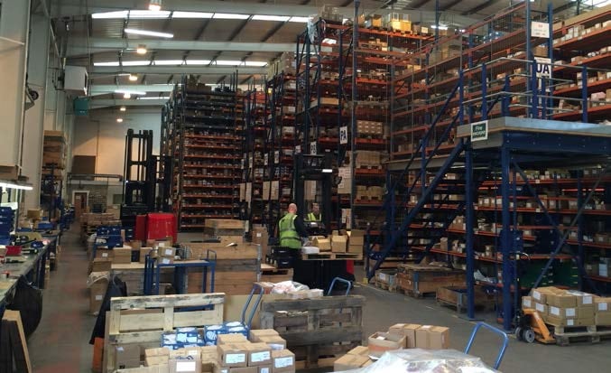 Golds Hill Way, Tipton for lease - Interior Photo - Image 2 of 4