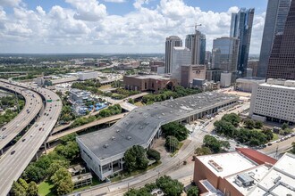 500 Texas St, Houston, TX - AERIAL  map view