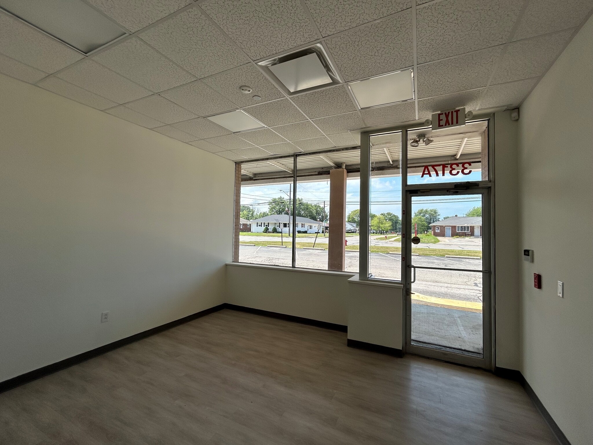 3311 Oberlin Ave, Lorain, OH for lease Interior Photo- Image 1 of 10