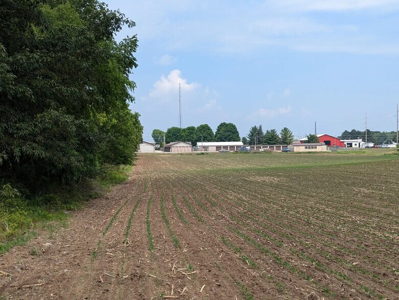 7998 E Grand River Ave, Portland, MI à vendre - Photo du bâtiment - Image 2 de 15