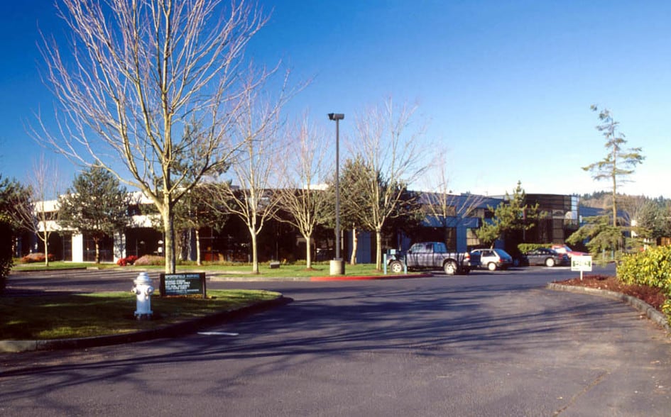 19017 120th Ave NE, Bothell, WA à louer - Photo du bâtiment - Image 2 de 5