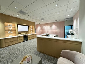 19120 SE 34th St, Vancouver, WA for lease Interior Photo- Image 1 of 4