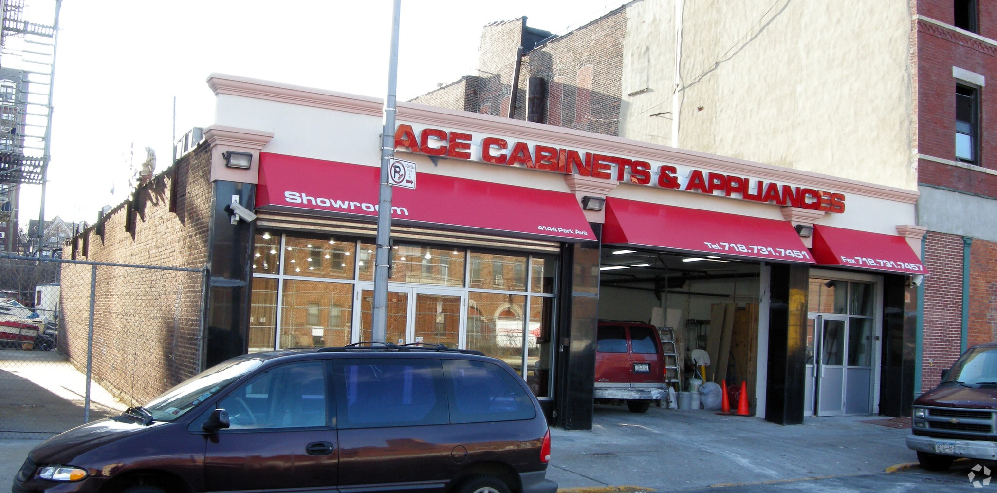 4144 Park Ave, Bronx, NY for lease Primary Photo- Image 1 of 3