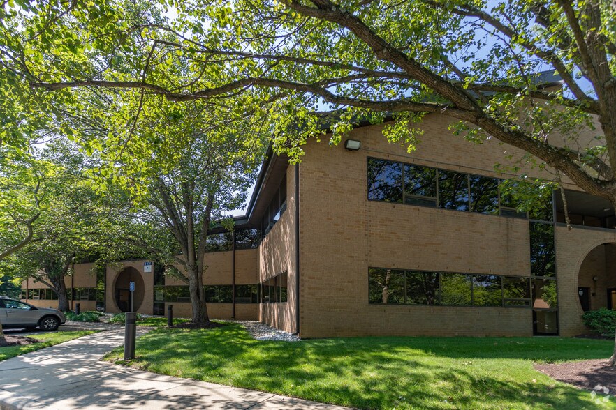 10015 Old Columbia Rd, Columbia, MD à louer - Photo du bâtiment - Image 3 de 10