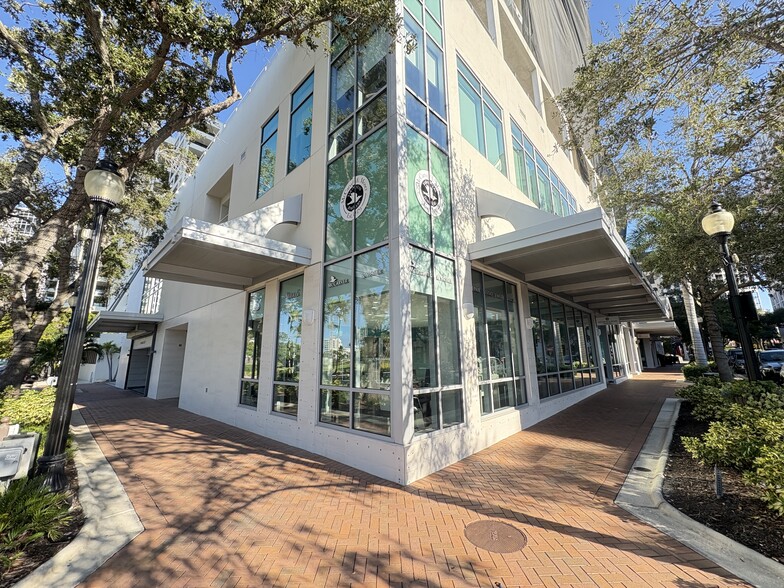 1301 Main St, Sarasota, FL for sale - Building Photo - Image 3 of 23