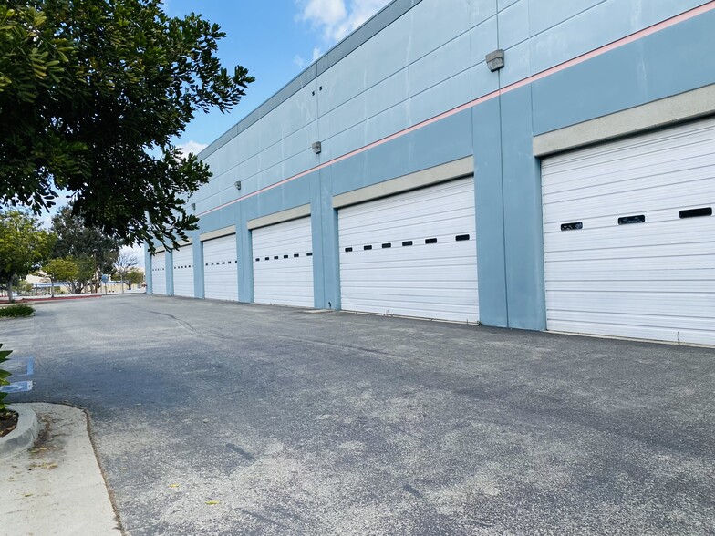 2828 Junipero Ave, Signal Hill, CA for lease - Building Photo - Image 3 of 16