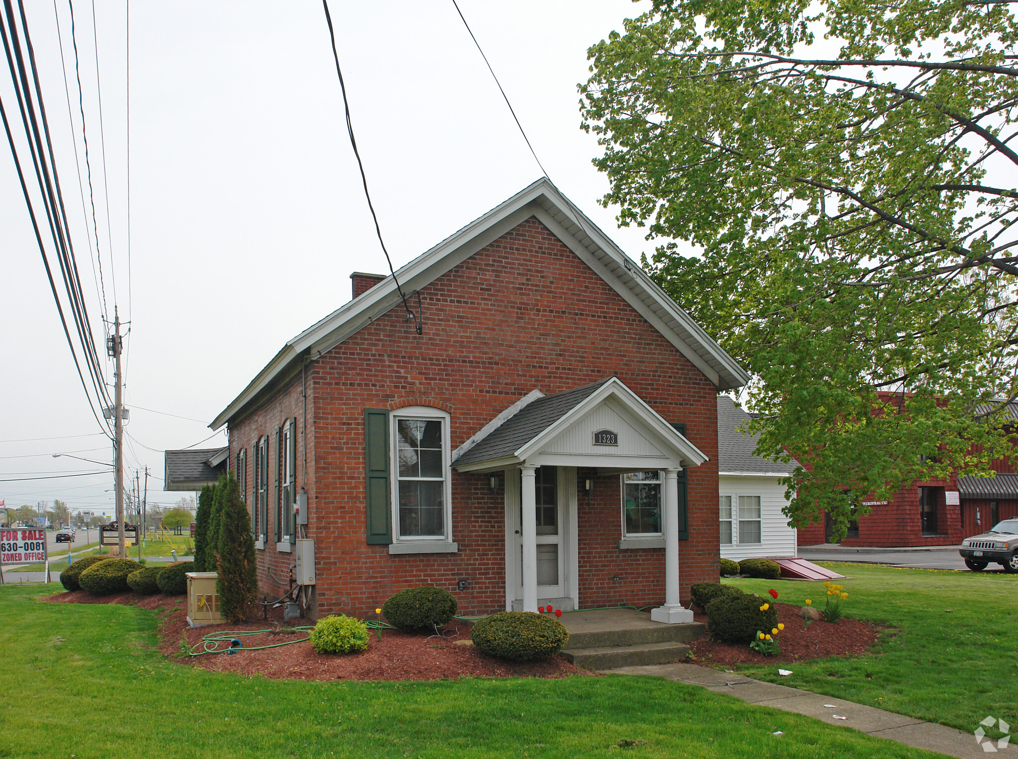 1323 N Forest Rd, Buffalo, NY à vendre Photo du bâtiment- Image 1 de 1