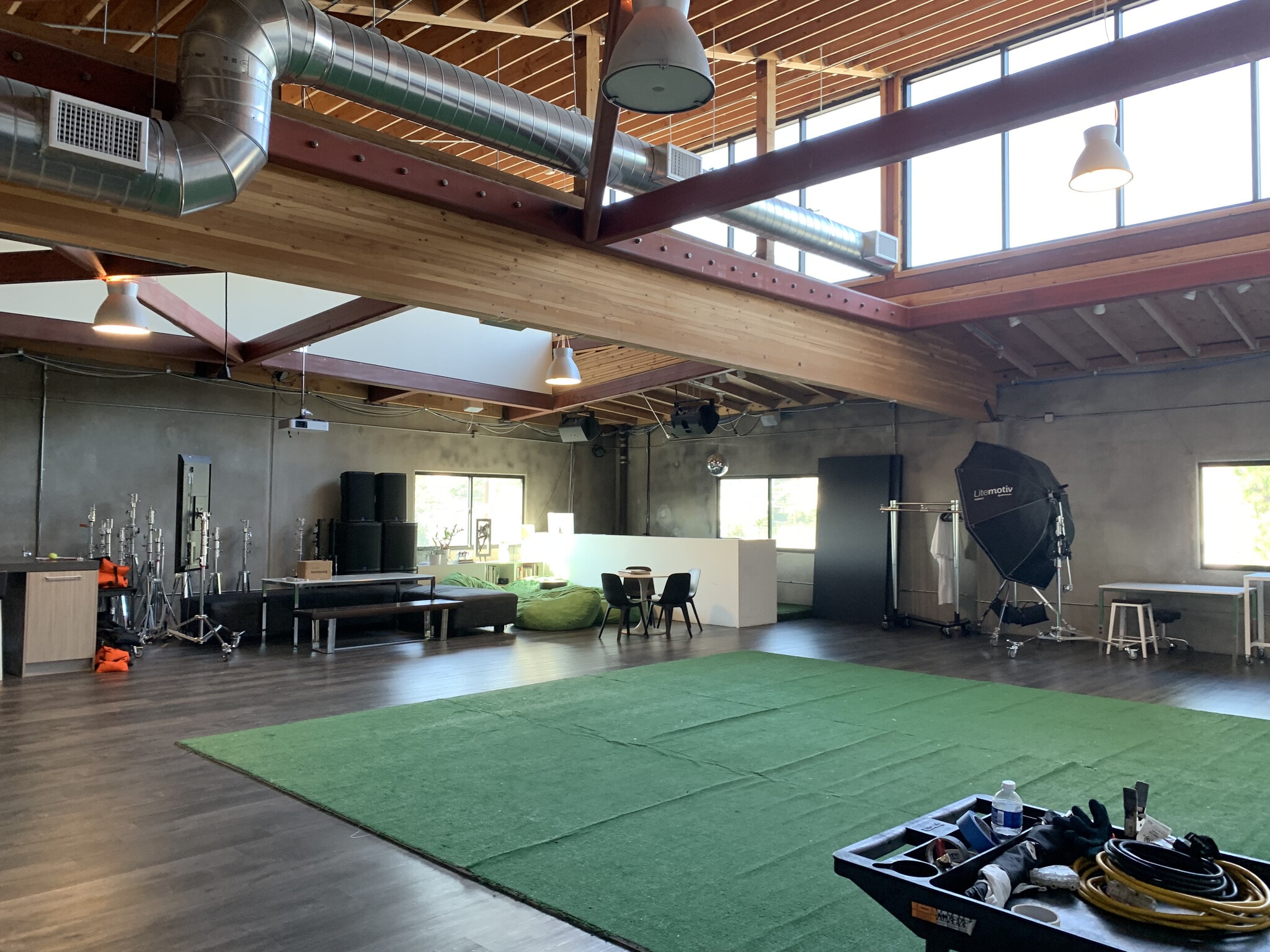4610 Valley Blvd, Los Angeles, CA for lease Interior Photo- Image 1 of 7